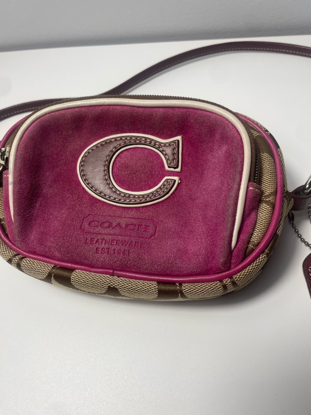 Rare Coach Vintage Jacquard Signature "C" Pink Suede Crossbody Bag - Picture 7 of 12